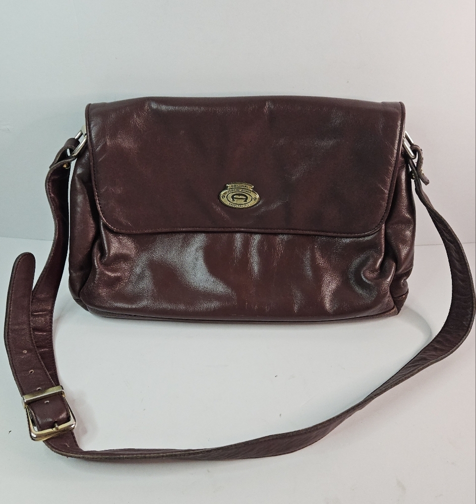 Etienne Aigner Vintage Classic burgundy Soft Leather Shoulder Bag